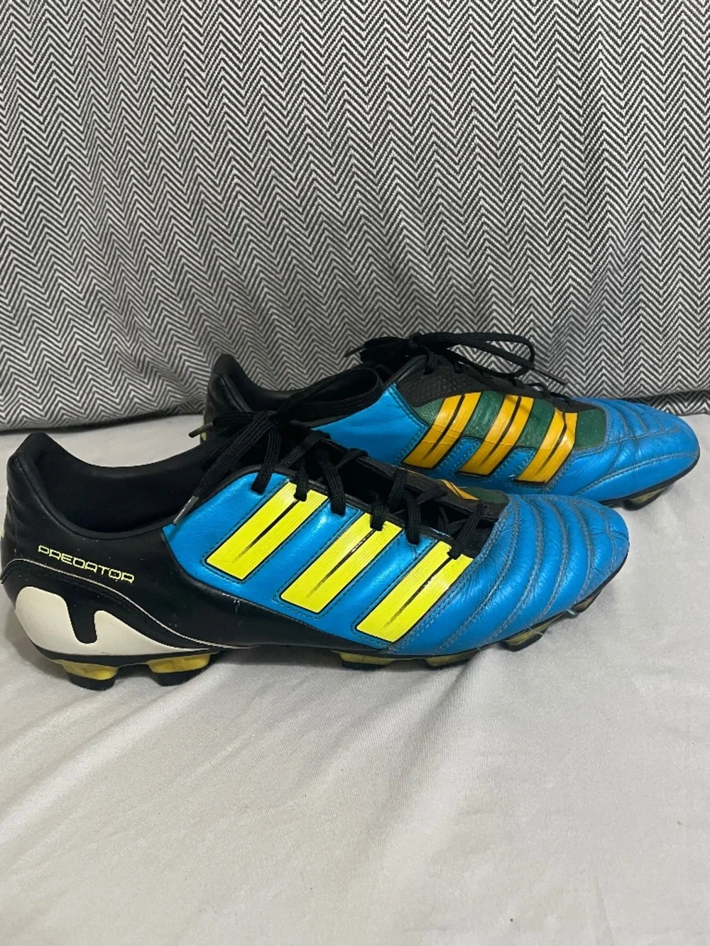 Adidas Vintage Adipower Predator TRX Soccer Cleats - Size 11